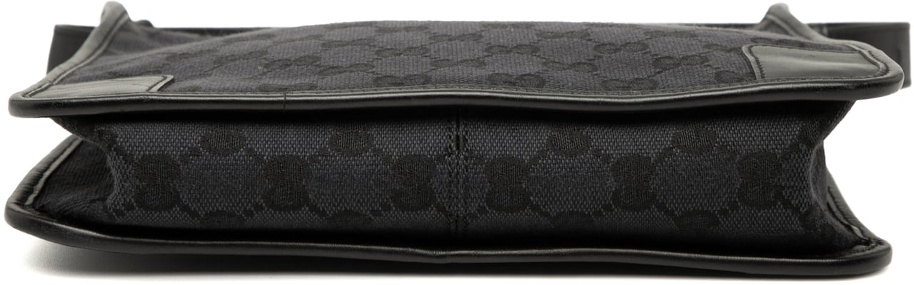 Gucci GG Canvas Shoulder Bag Zwart