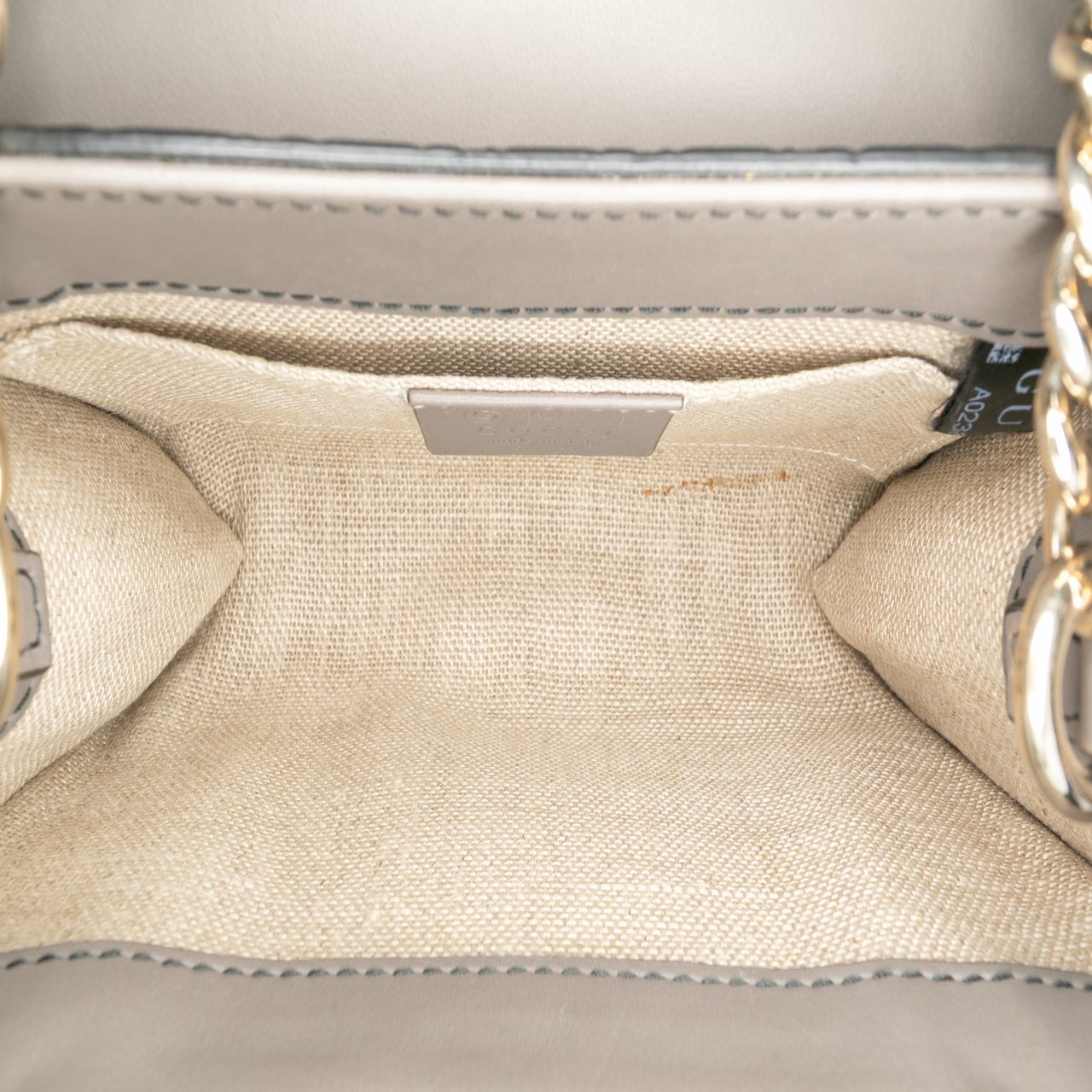 Gucci Mini Microguccissima Emily Crossbody Grijs