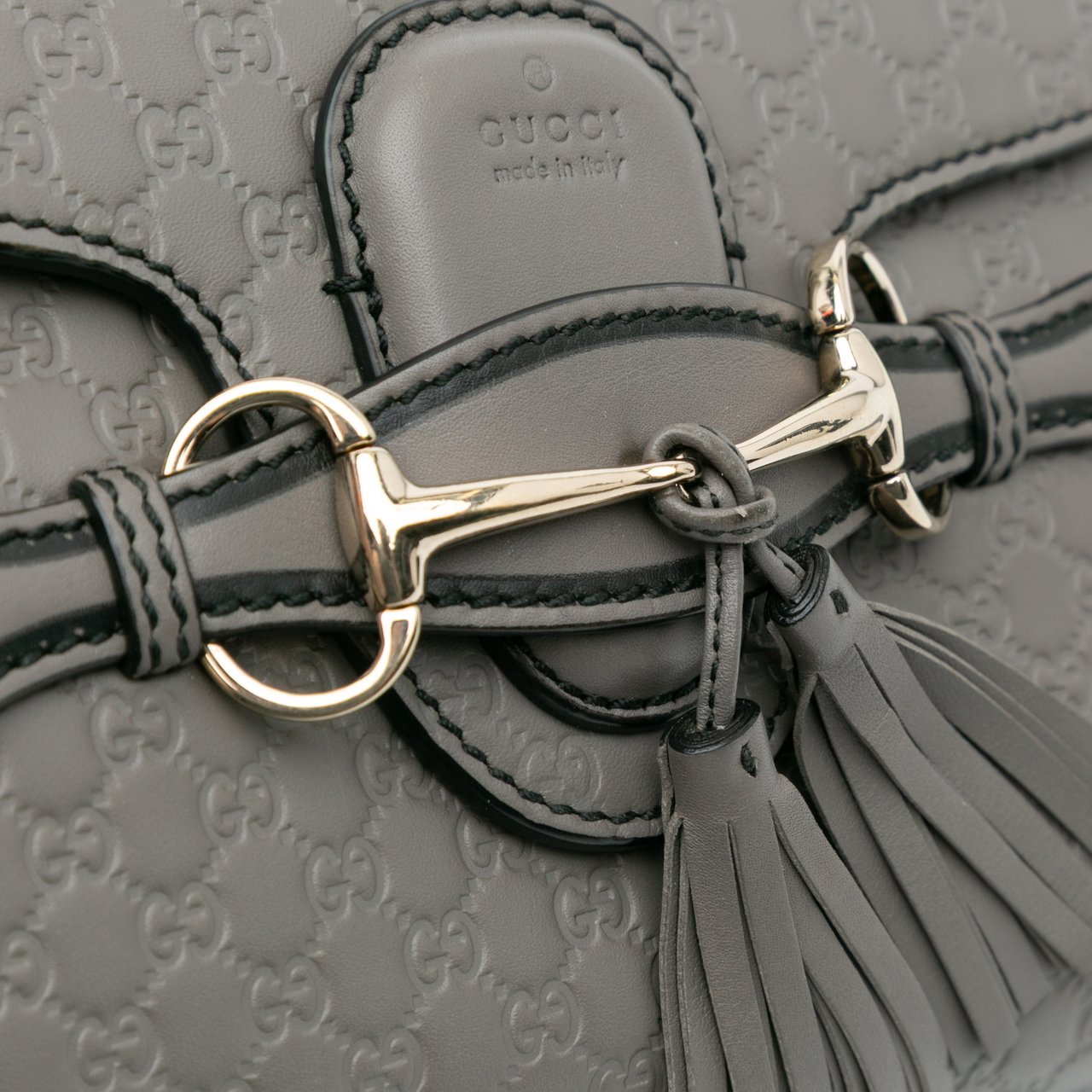 Gucci Mini Microguccissima Emily Crossbody Grijs