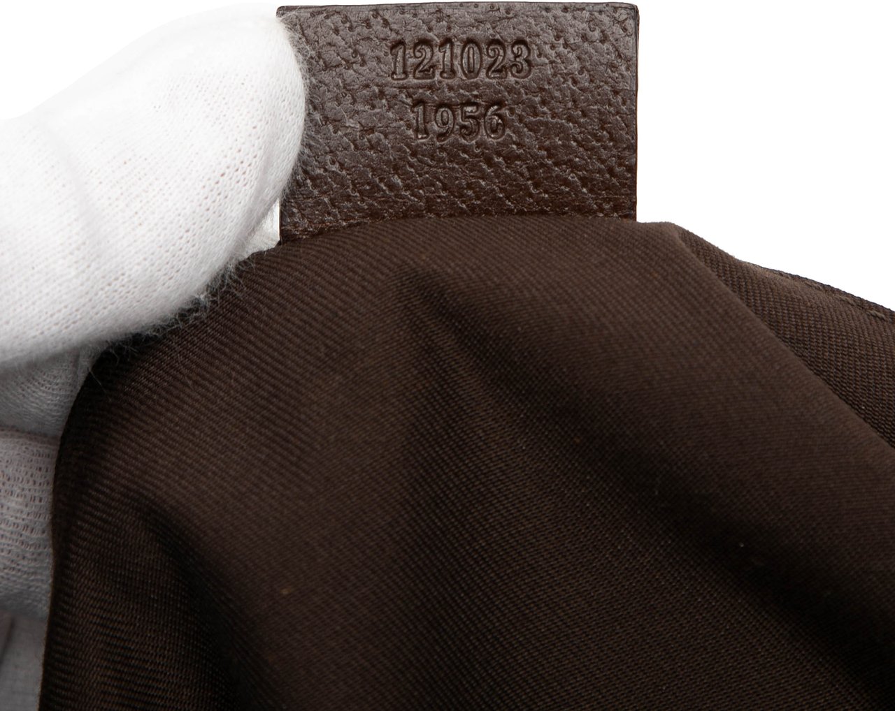 Gucci GG Canvas Eclipse Shoulder Bag Bruin