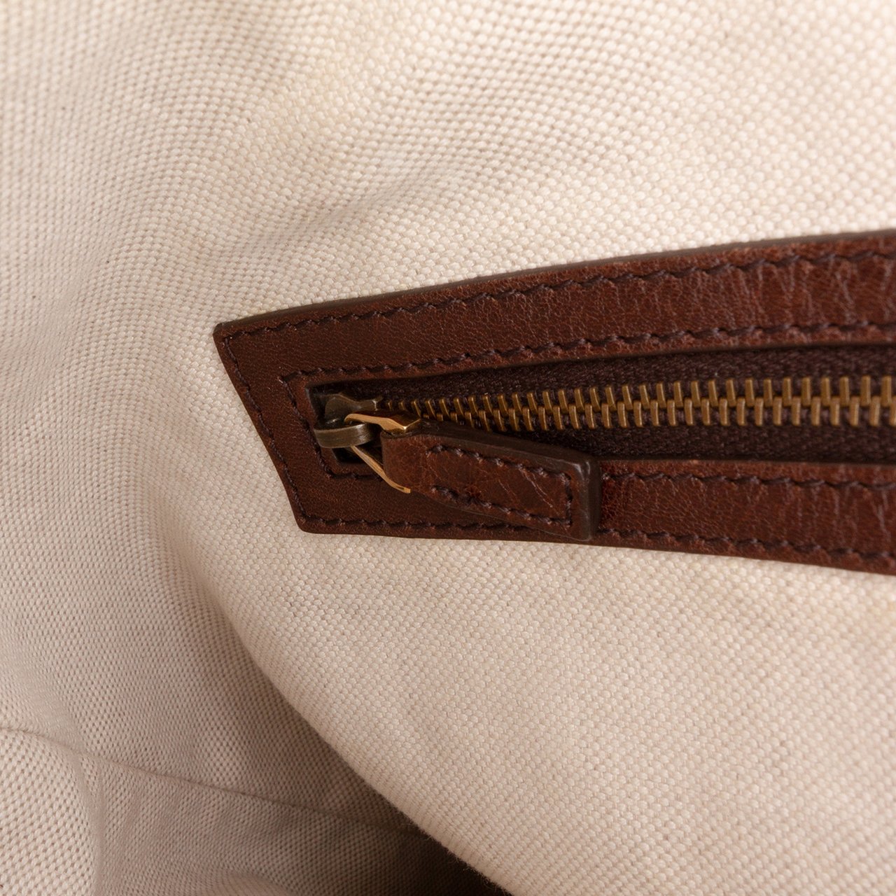 Gucci Medium GG Canvas Running Satchel Bruin