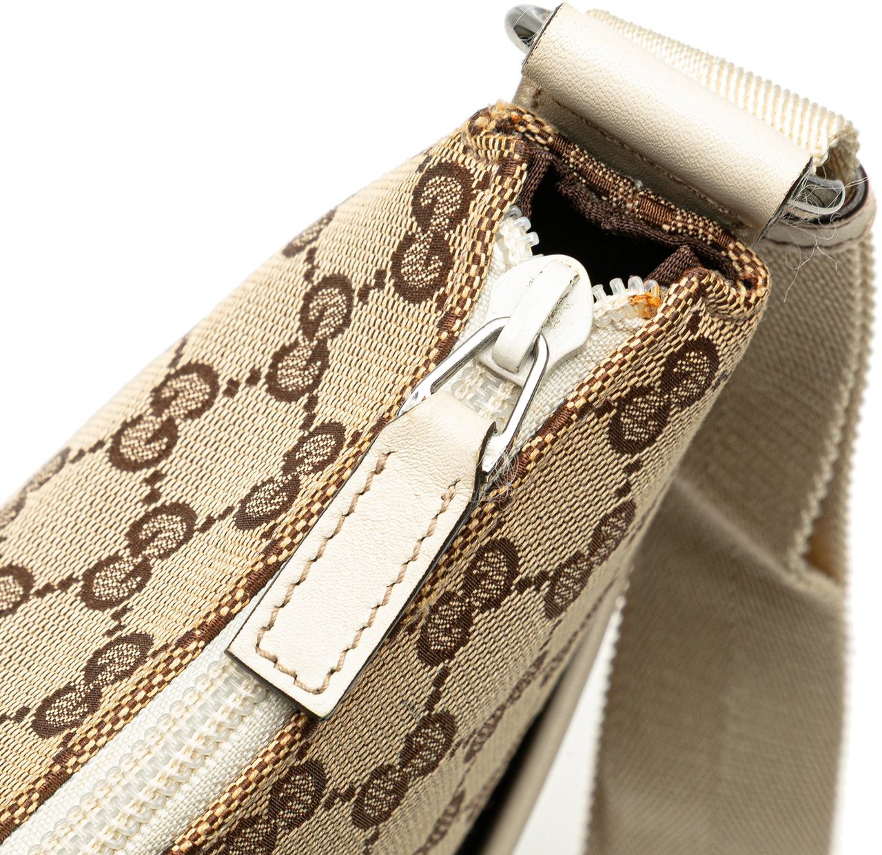 Gucci GG Canvas Crossbody Bruin