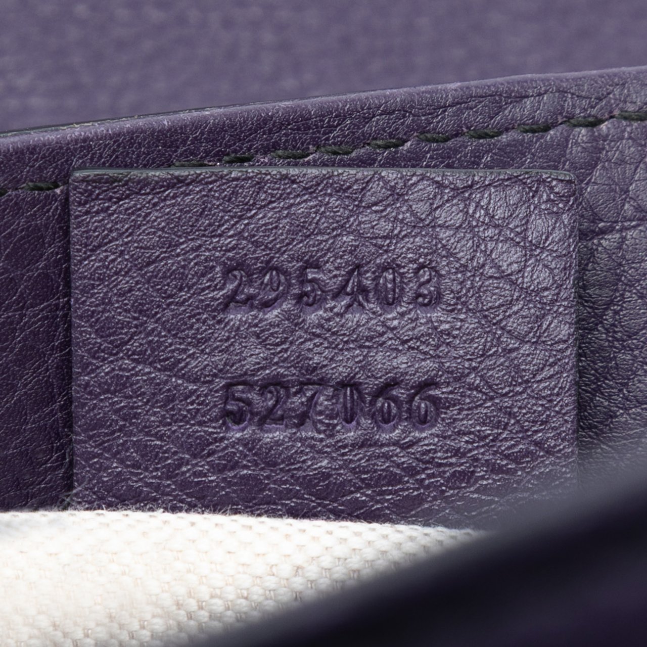 Gucci Large Leather Emily Shoulder Bag Paars