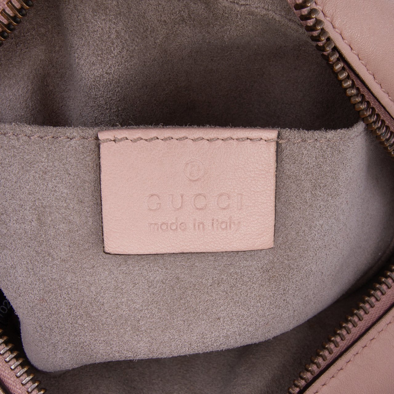 Gucci Mini GG Marmont Matelasse Leather Crossbody Roze