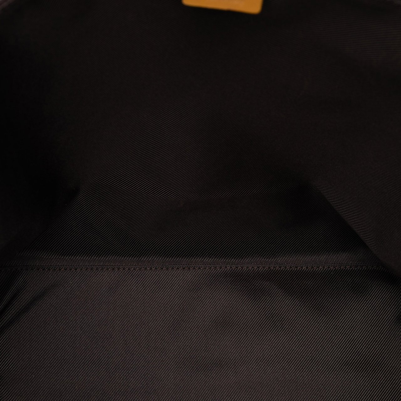 Gucci GG Canvas Tote Bruin