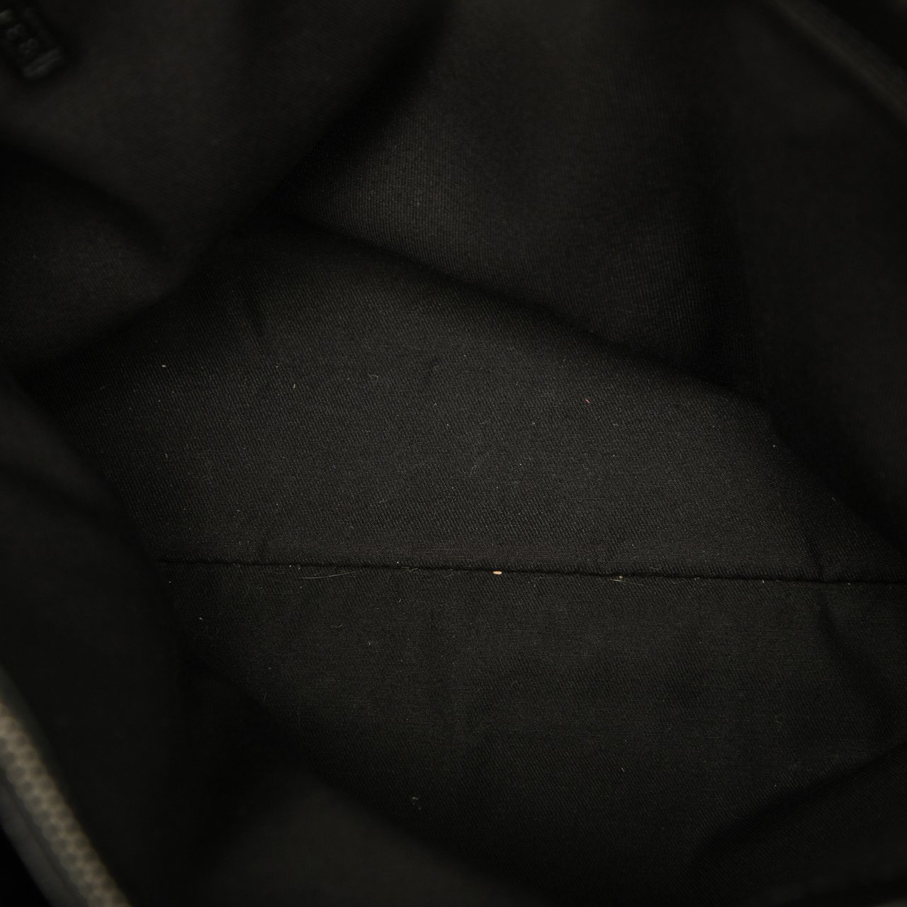 Gucci Medium GG Canvas Eclipse Tote Zwart
