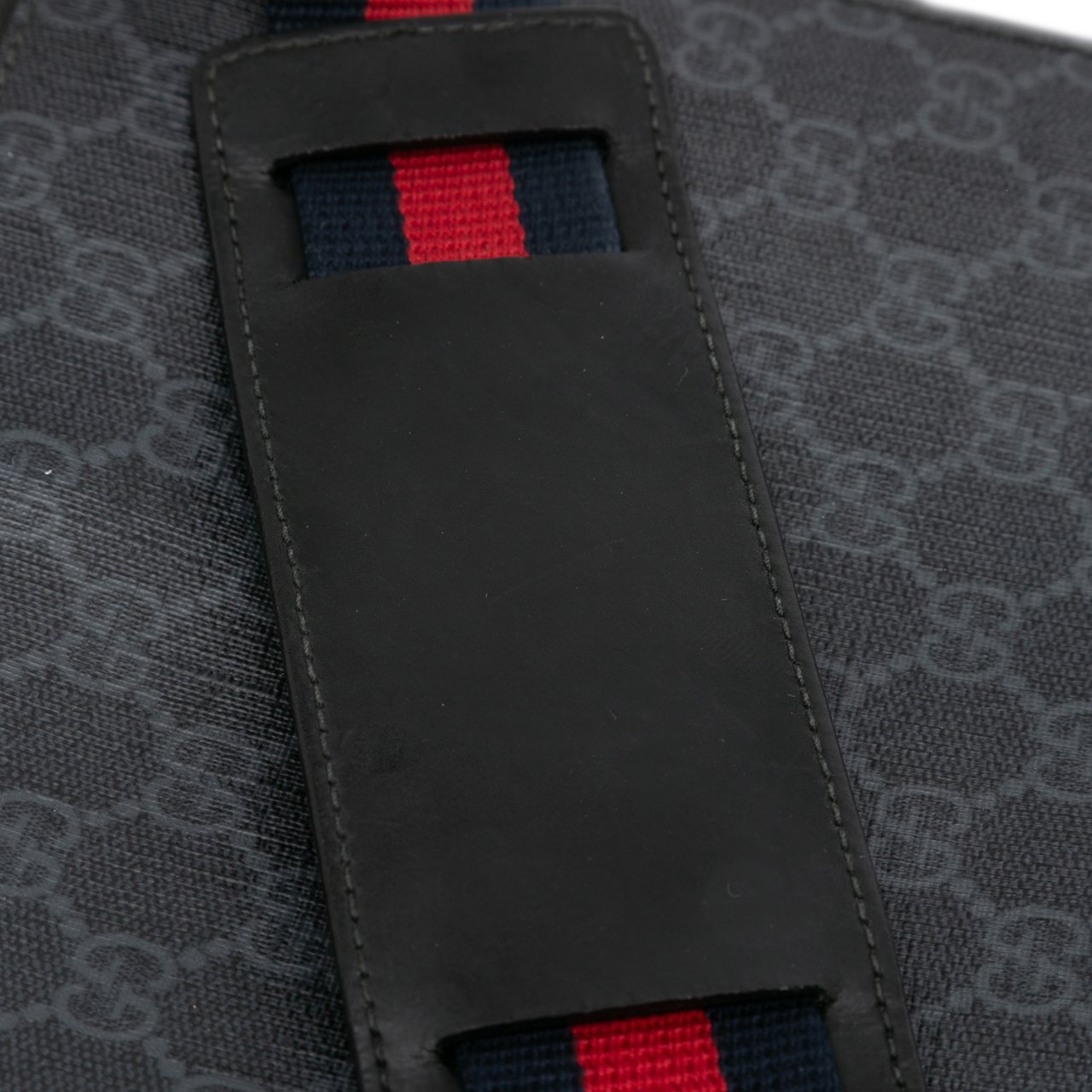 Gucci GG Supreme Night Courrier Messenger Bag Zwart