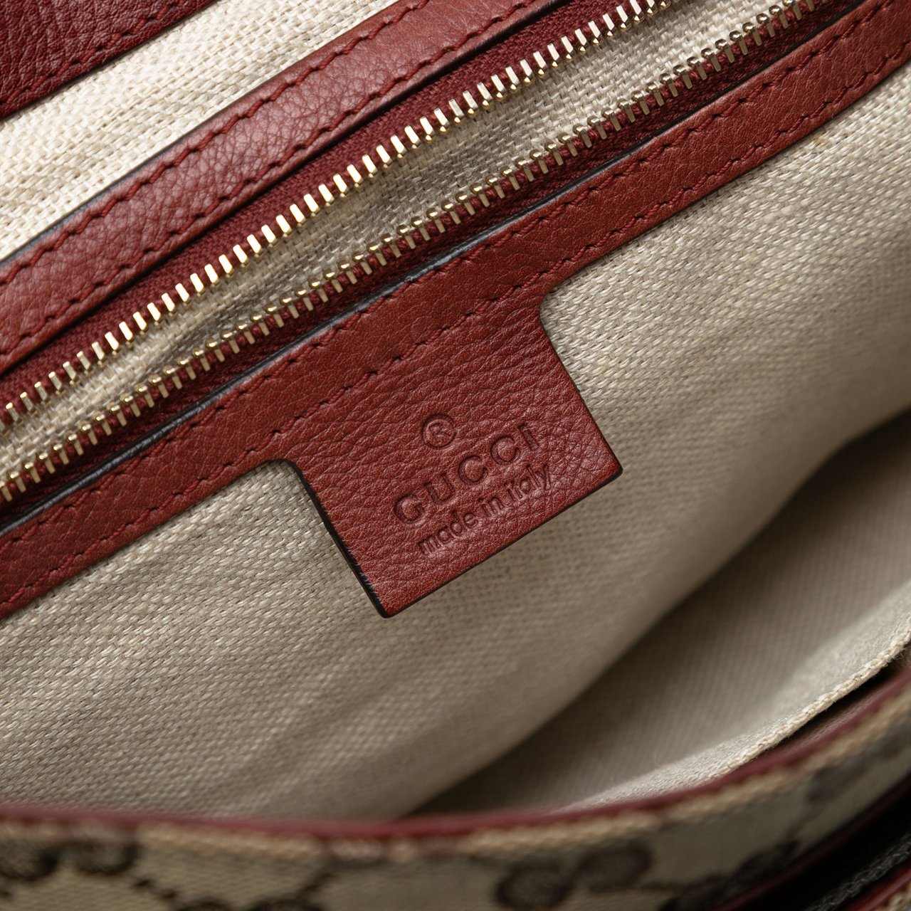 Gucci GG Canvas Marrakech Shoulder Bag Bruin