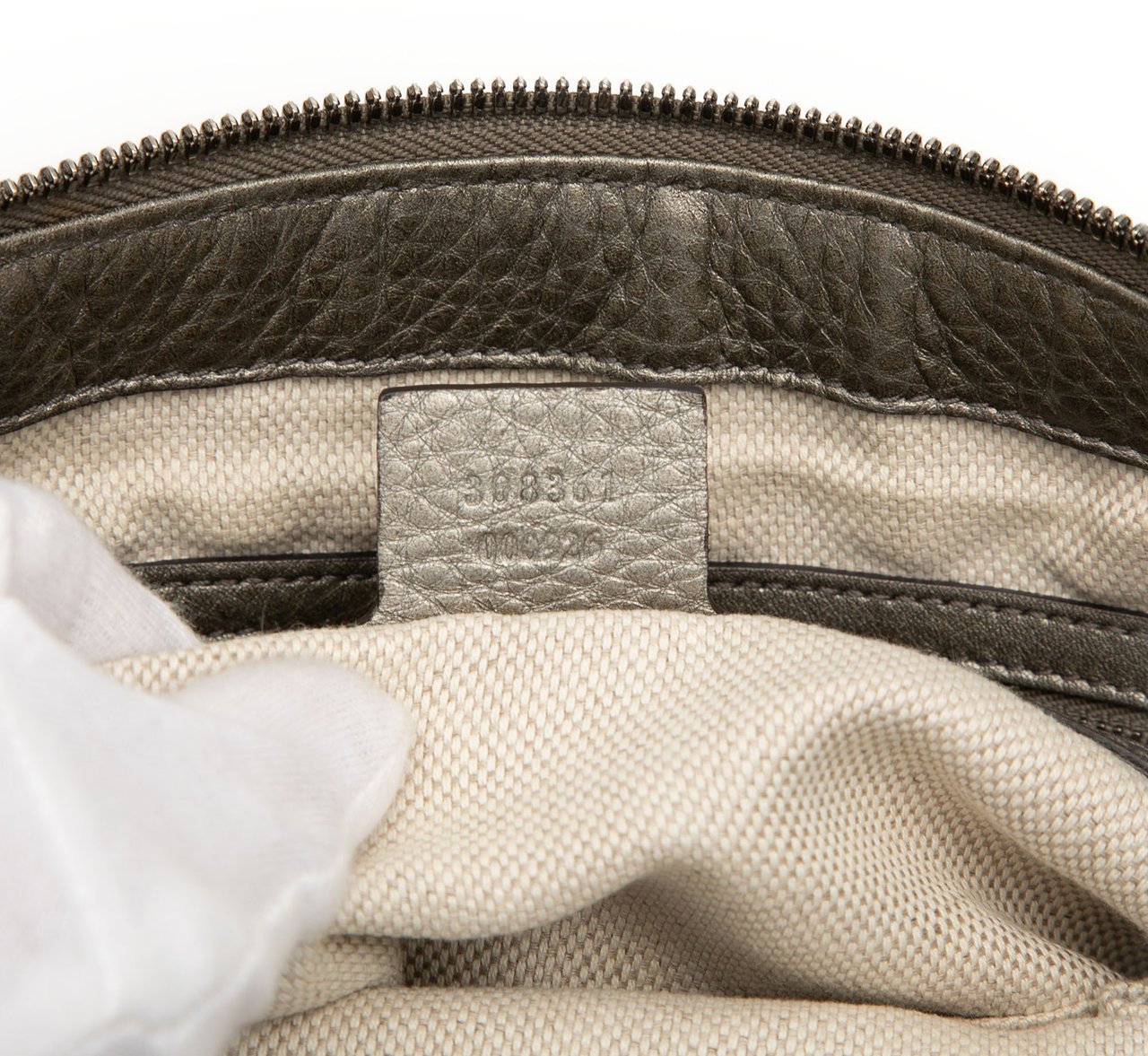 Gucci Leather Soho Crossbody Zilver