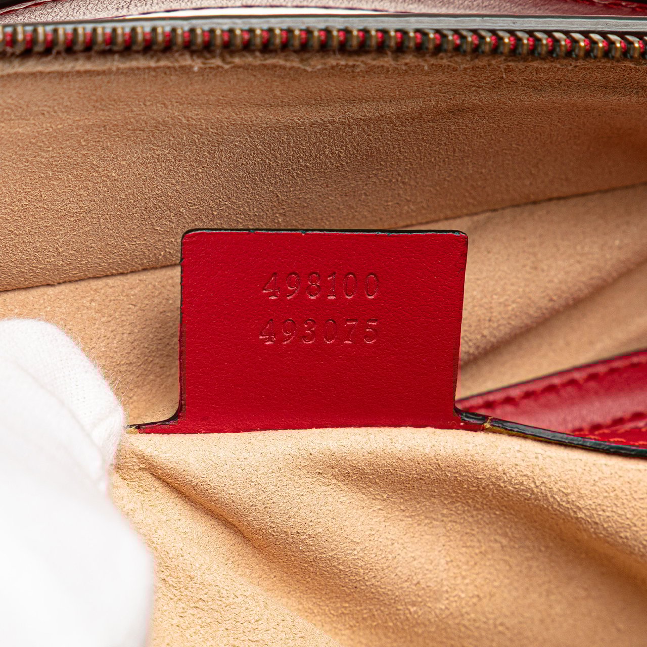 Gucci Small GG Marmont Matelasse Leather Sylvie Top Handle Satchel Rood