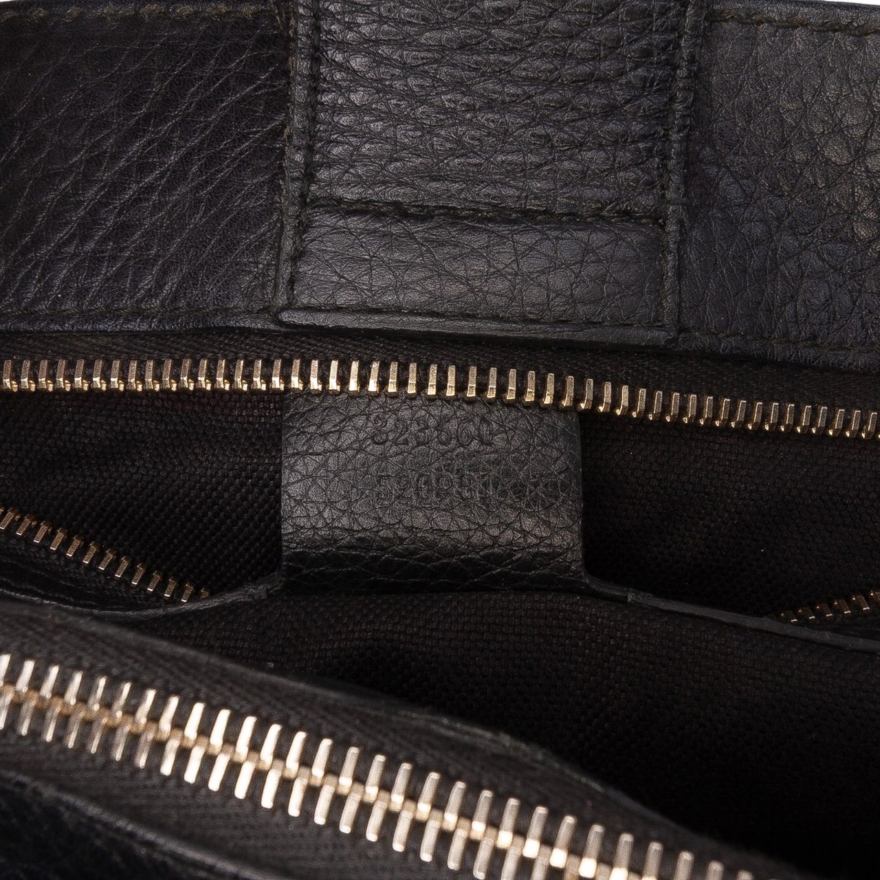 Gucci Medium Calfskin Bamboo Shopper Satchel Zwart