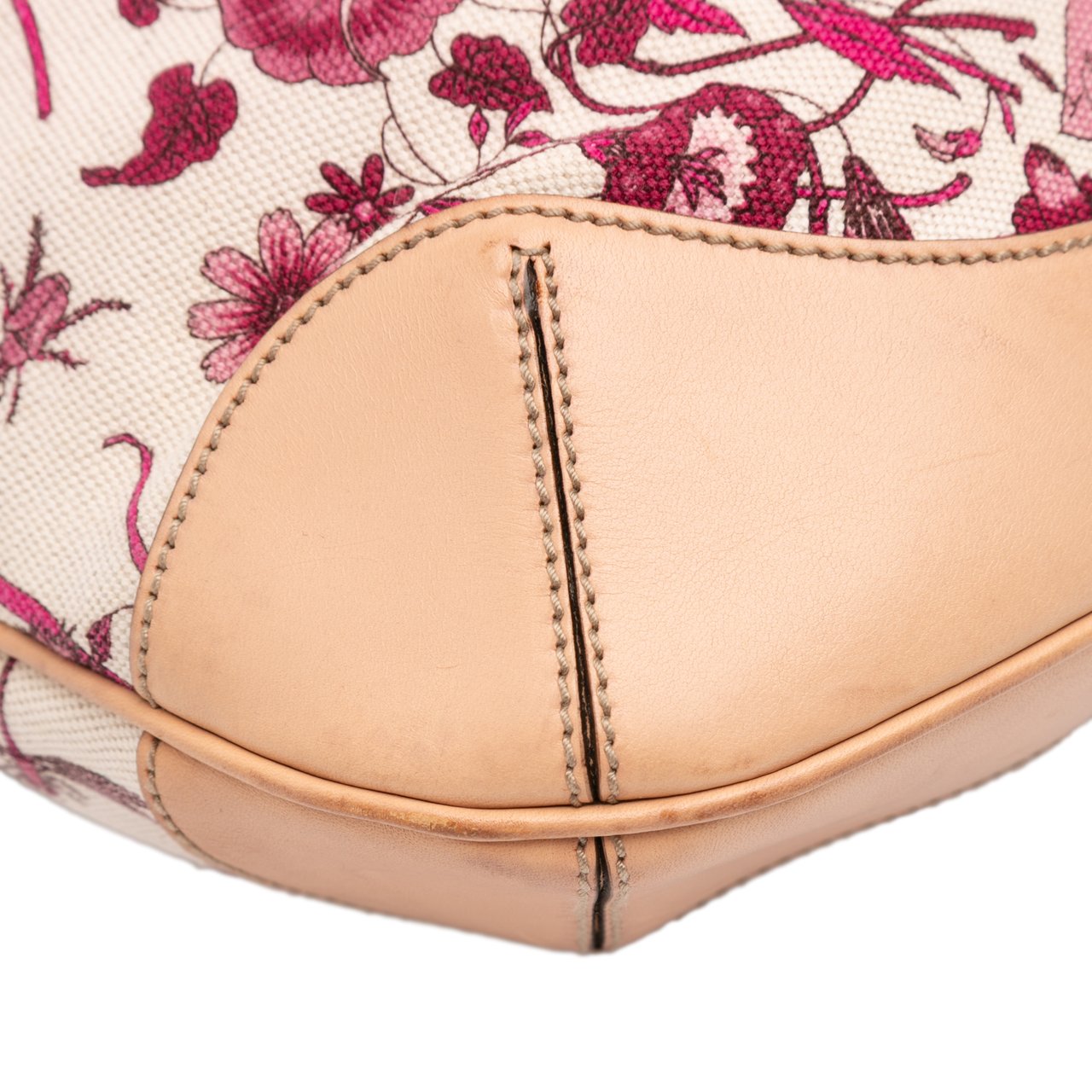 Gucci GG Canvas Flora Peggy Satchel Bruin