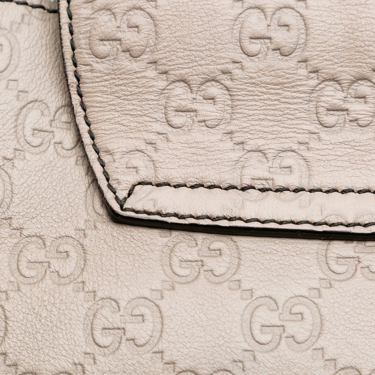 Gucci Large Guccissima Emily Chain Shoulder Bag Grijs