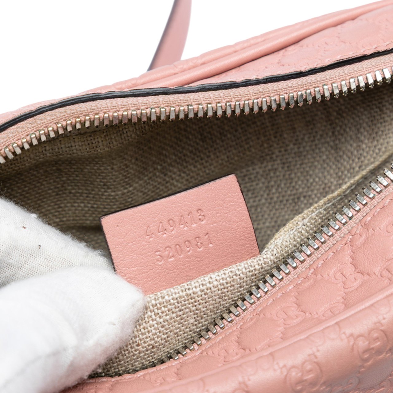 Gucci Microguccissima Bree Crossbody Roze