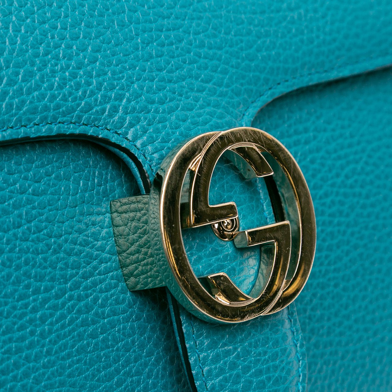 Gucci Medium Dollar Calfskin Interlocking G Crossbody Blauw