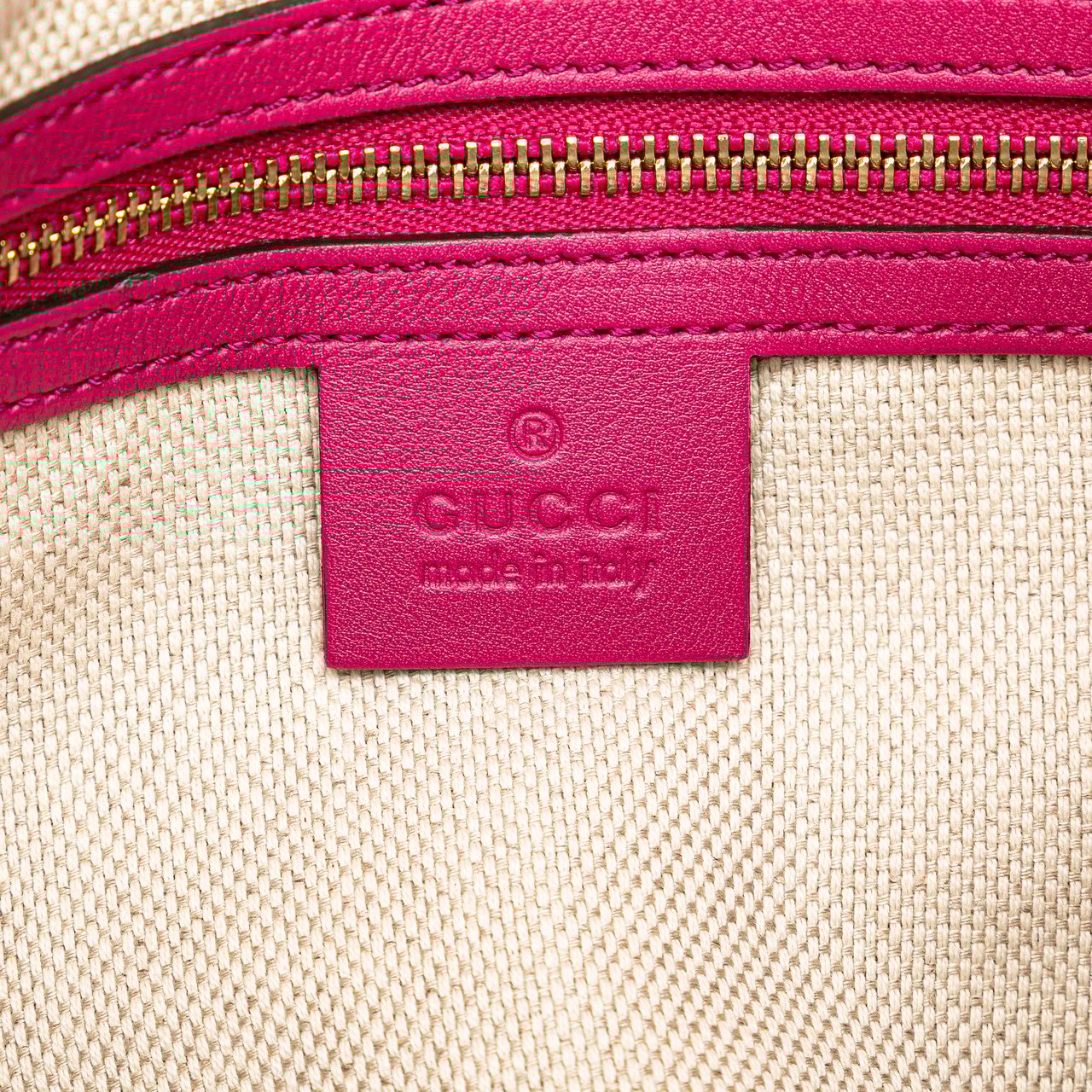 Gucci Medium Patent Soho Chain Tote Roze