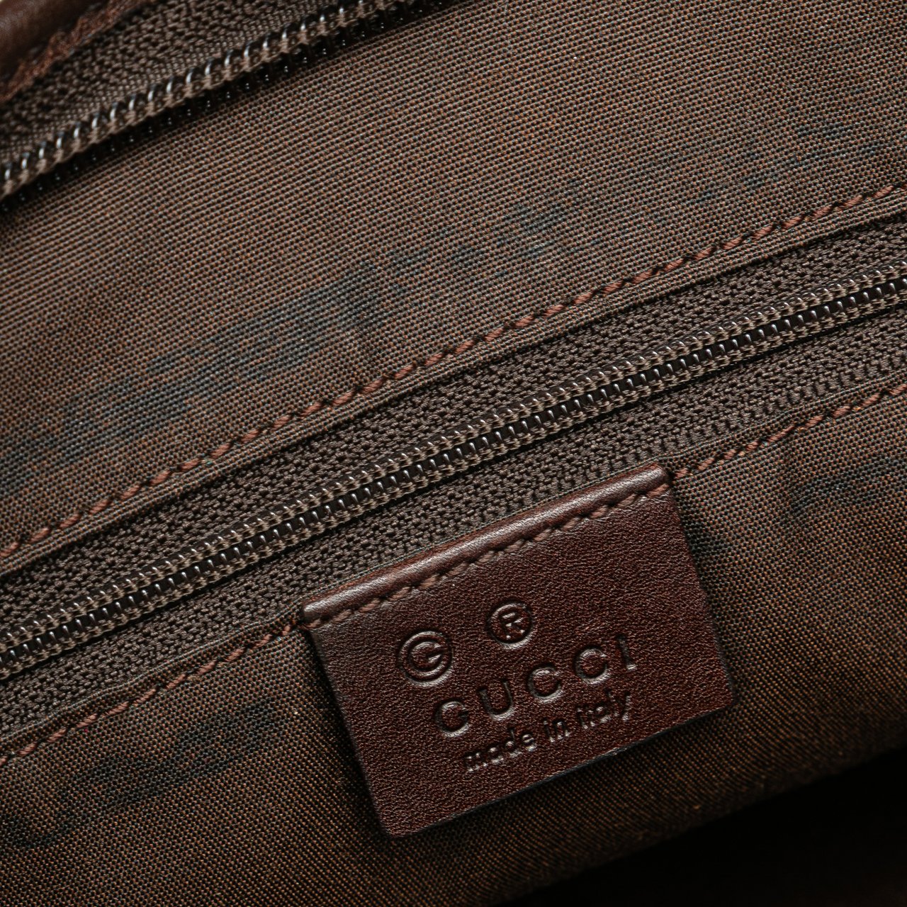 Gucci GG Canvas Crossbody Bruin