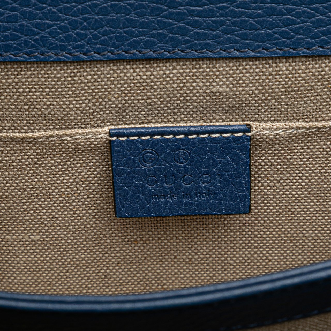 Gucci Small Dollar Calfskin Interlocking G Crossbody Blauw
