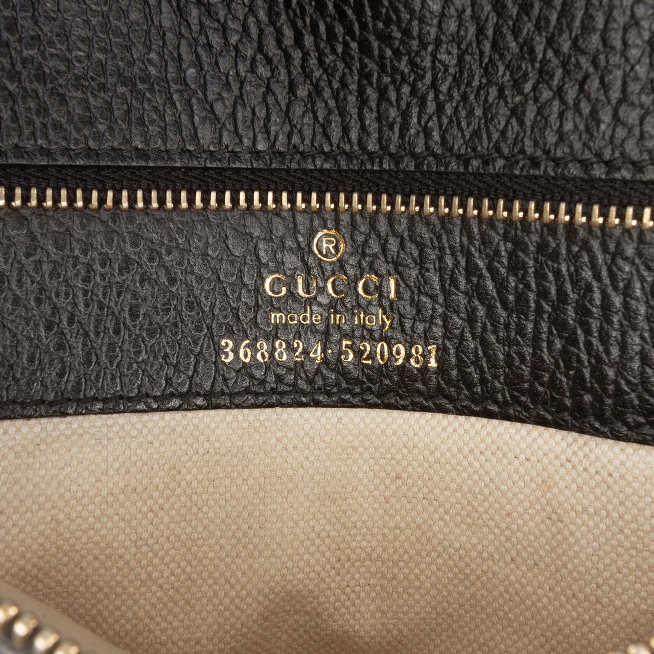 Gucci Leather Swing Convertible Tote Zwart