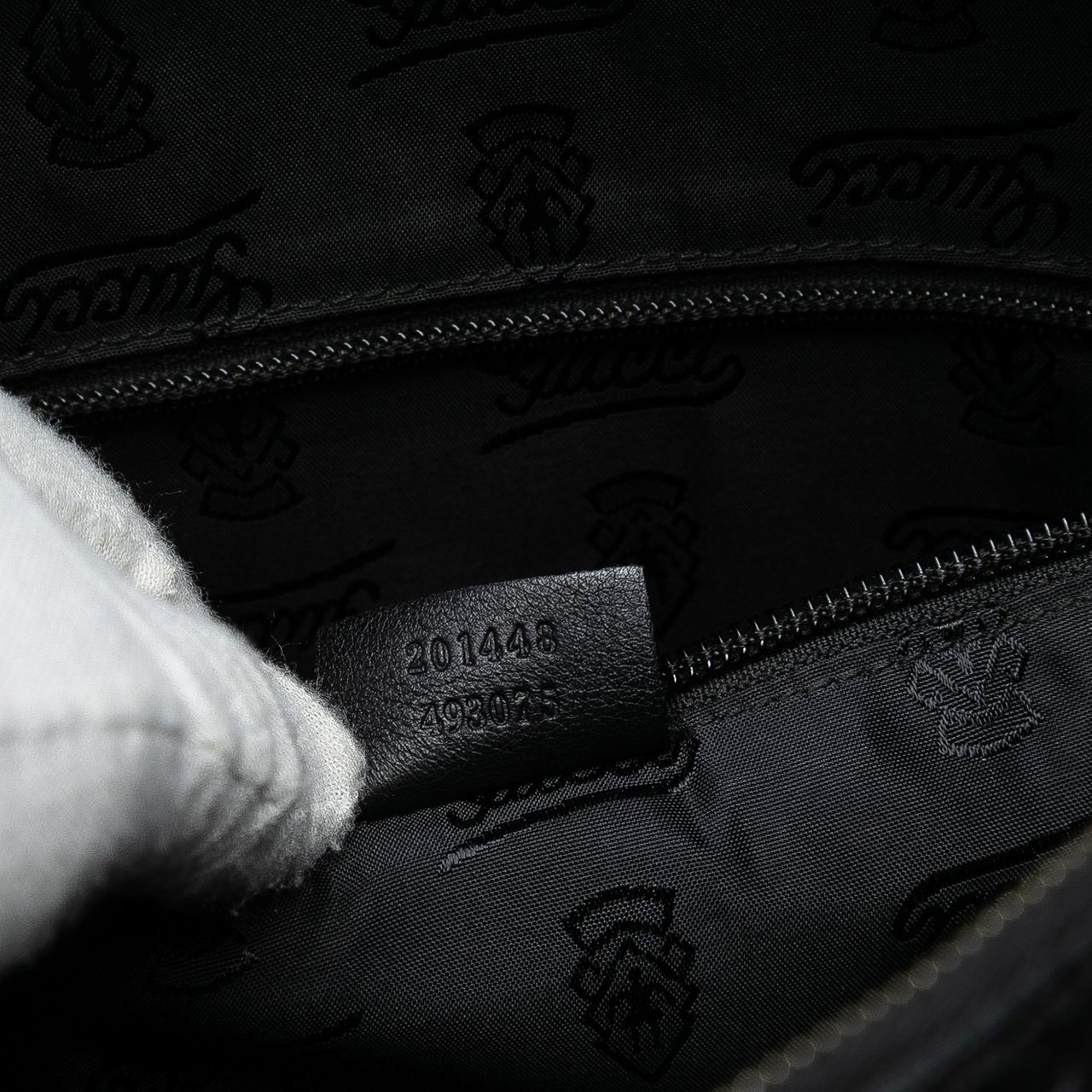 Gucci Guccissima Crossbody Zwart