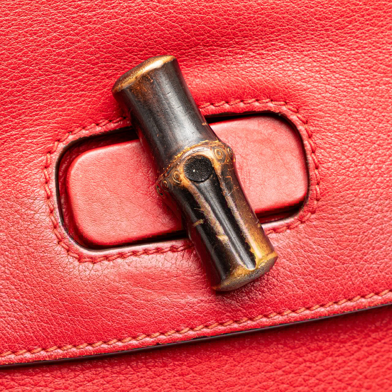 Gucci Medium Leather Bamboo Daily Satchel Rood
