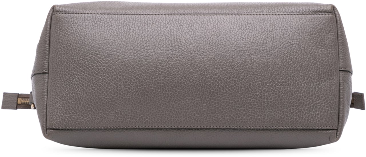 Gucci Medium Leather GG Charm Dome Satchel Grijs