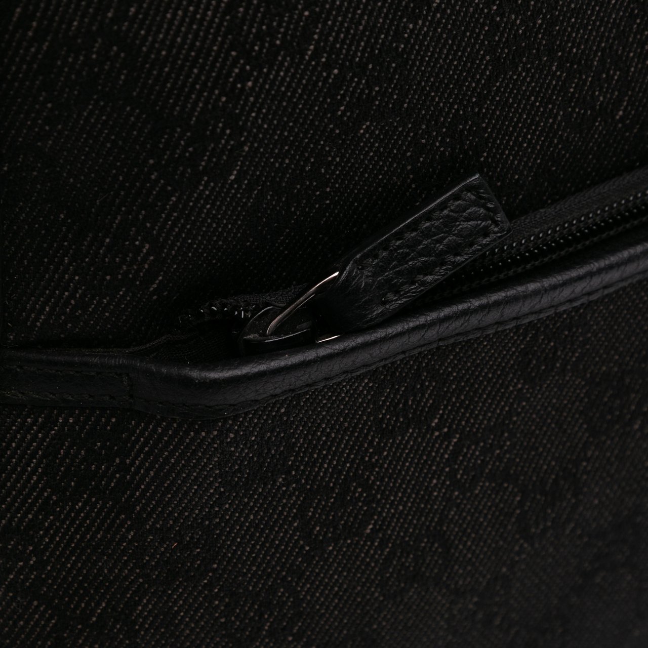 Gucci GG Denim Travel Bag Grijs