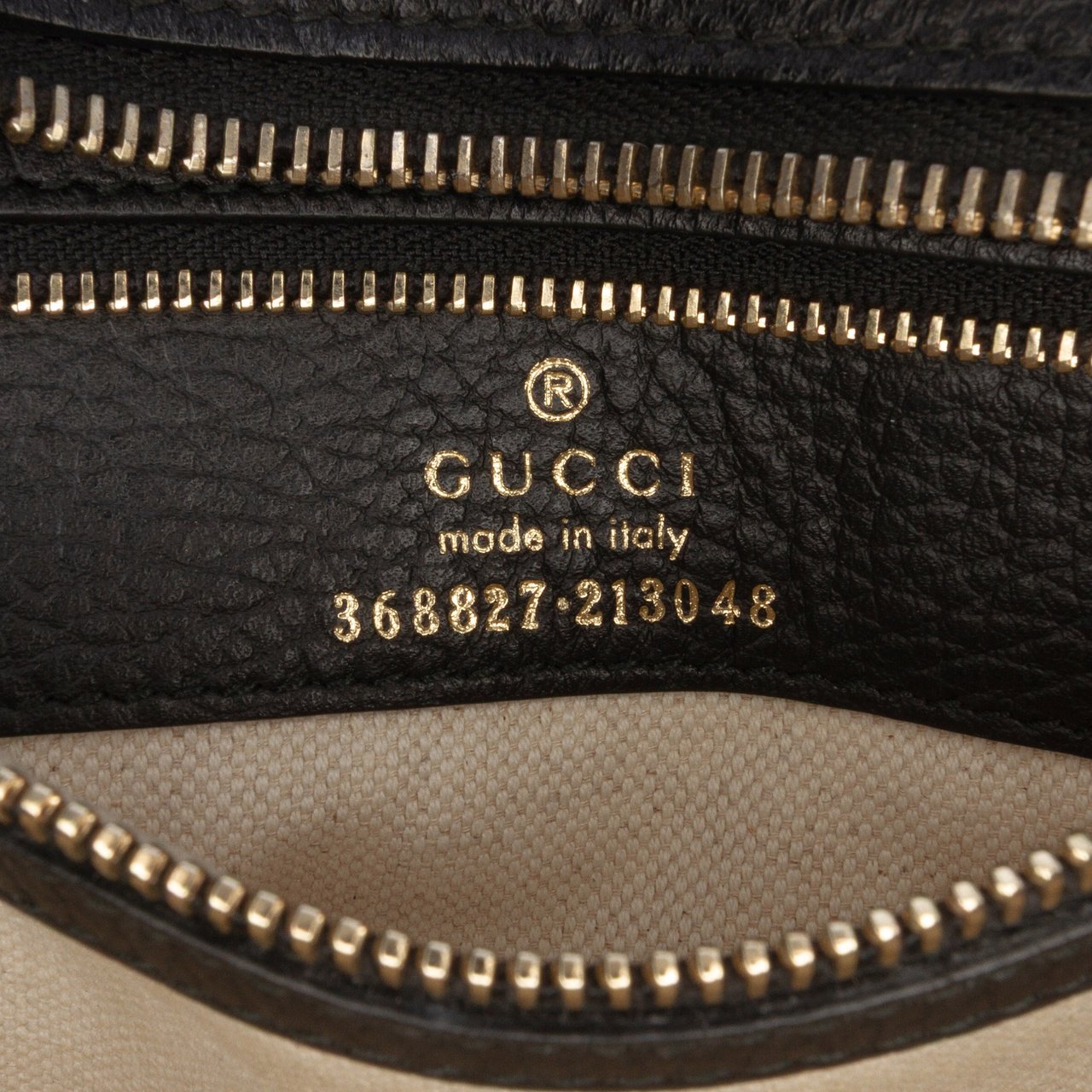 Gucci Mini Leather Swing Satchel Zwart