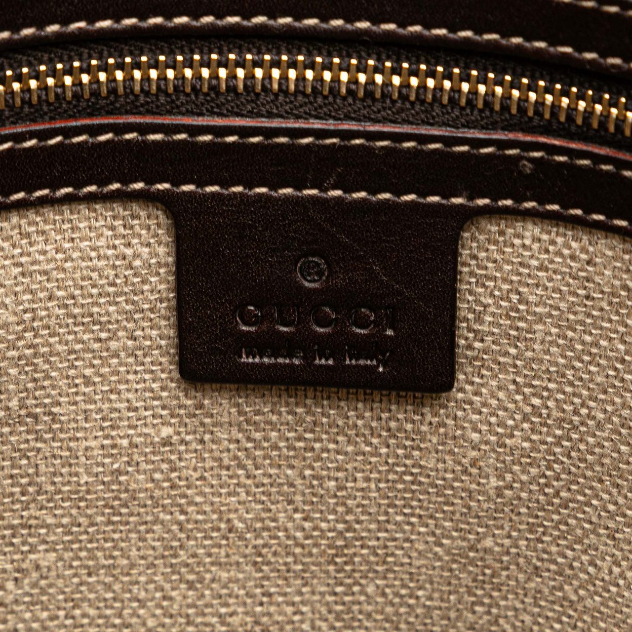 Gucci Raffia Hasler Hobo Bruin