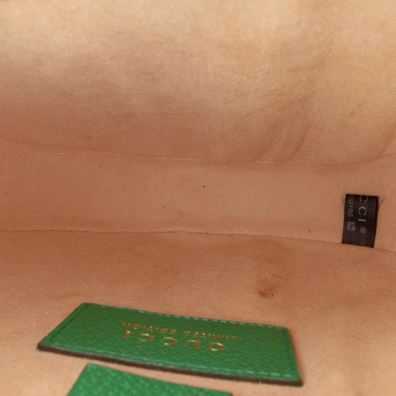 Gucci Mini GG Supreme Flora Ophidia Round Crossbody Bruin