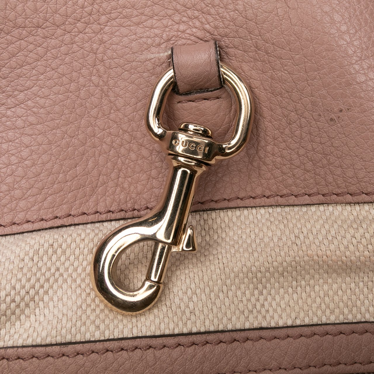 Gucci Medium Leather Soho Chain Tote Roze