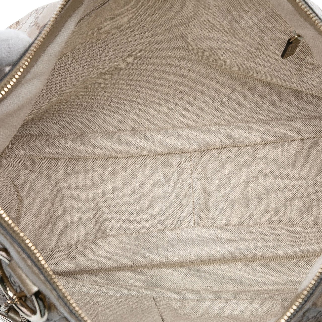 Gucci Metallic Guccissima Sukey Shoulder Bag Goud