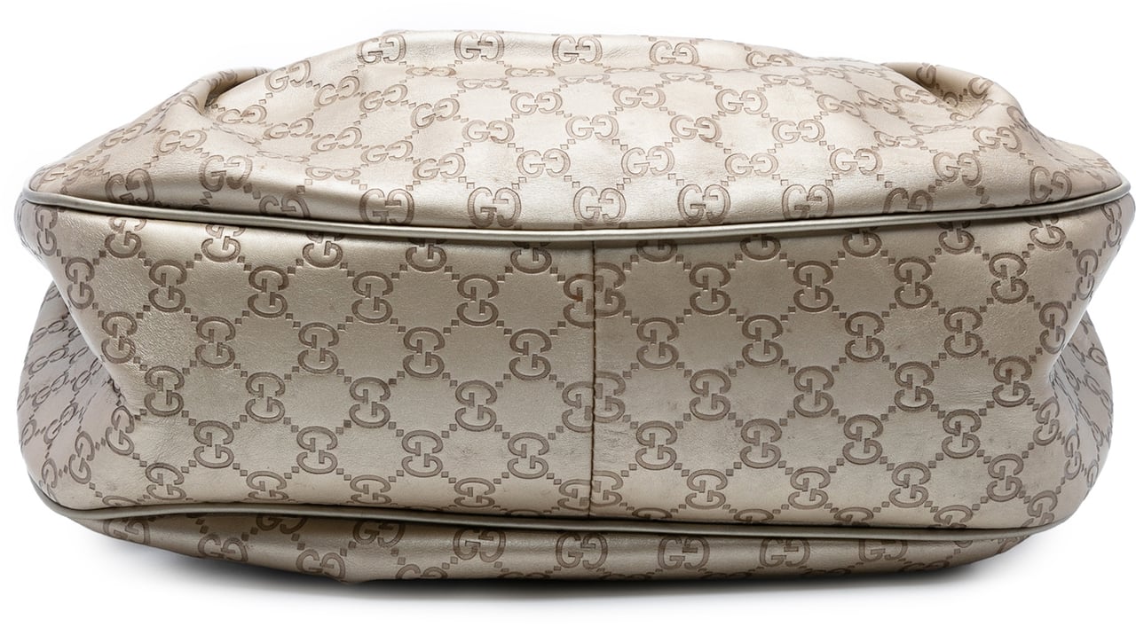 Gucci Metallic Guccissima Sukey Shoulder Bag Goud
