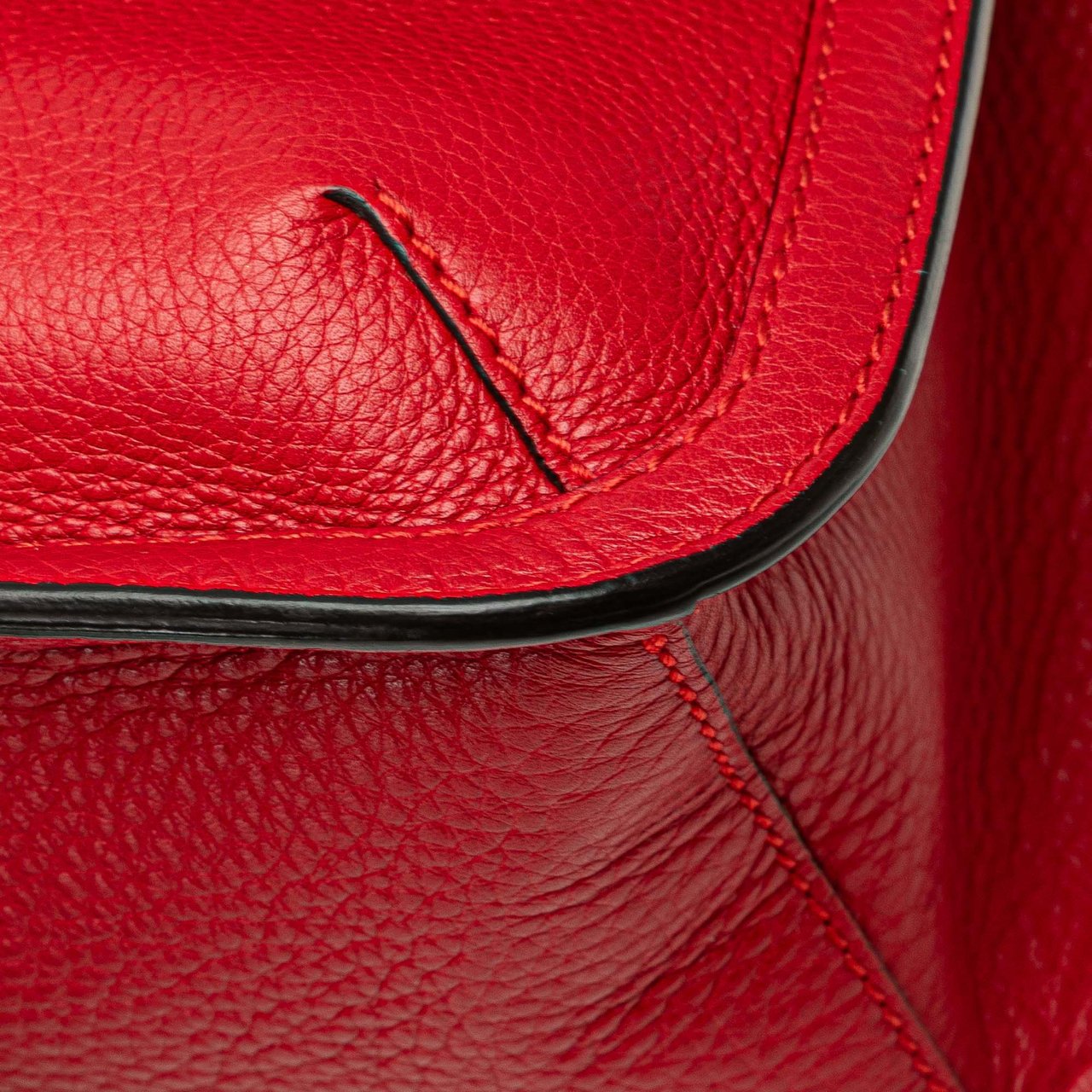 Gucci Medium Leather Bamboo Daily Crossbody Rood