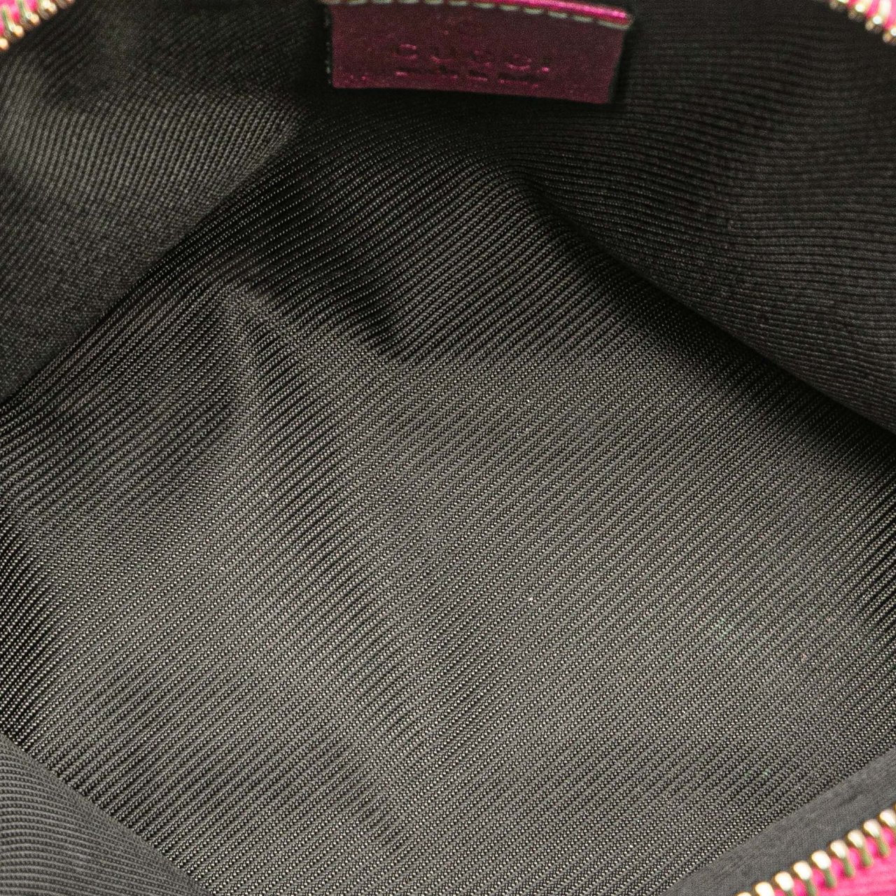 Gucci Metallic Guccissima Pouch Roze