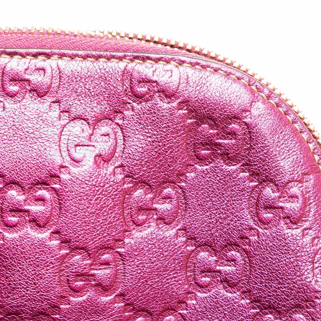 Gucci Metallic Guccissima Pouch Roze
