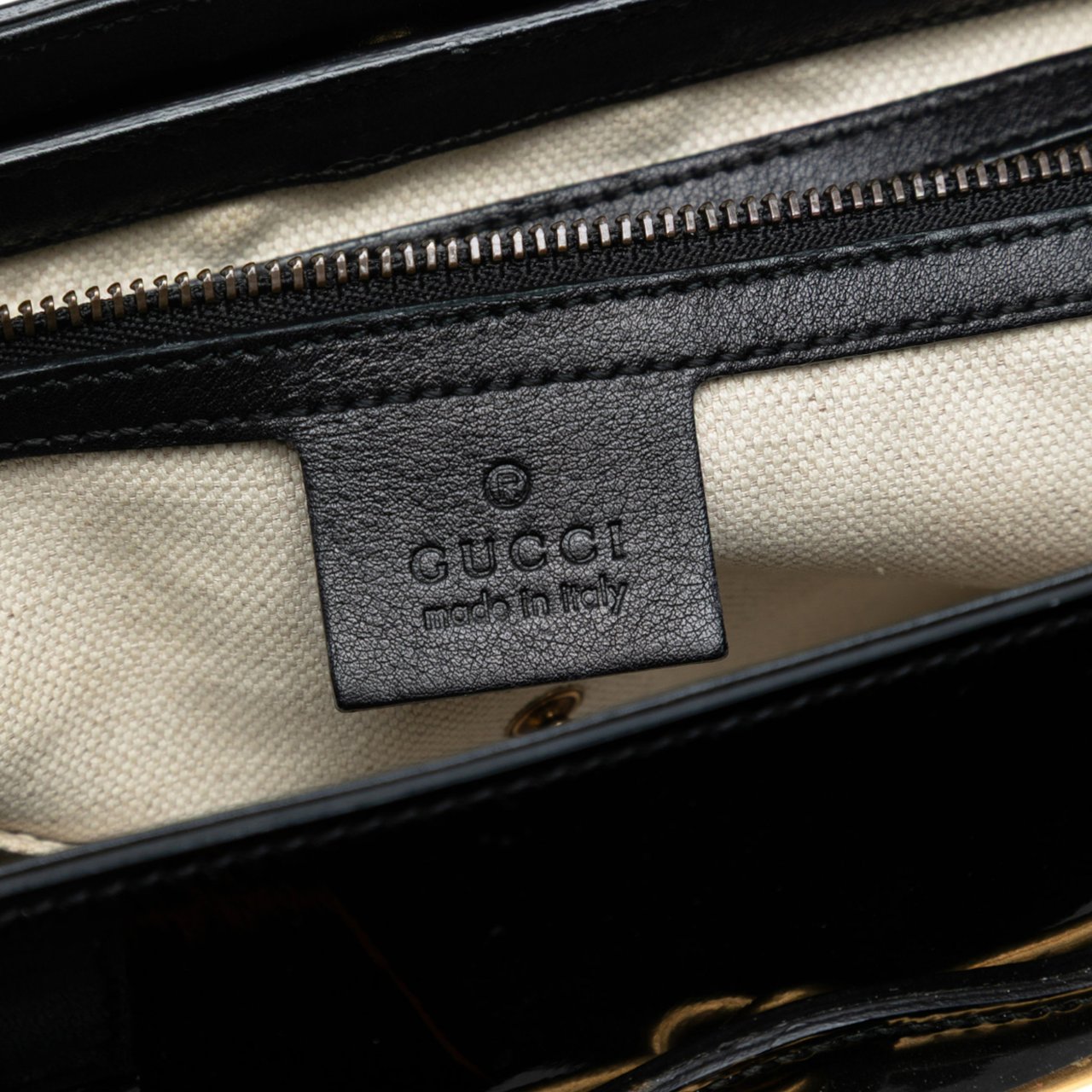 Gucci Patent Bright Bit Satchel Zwart