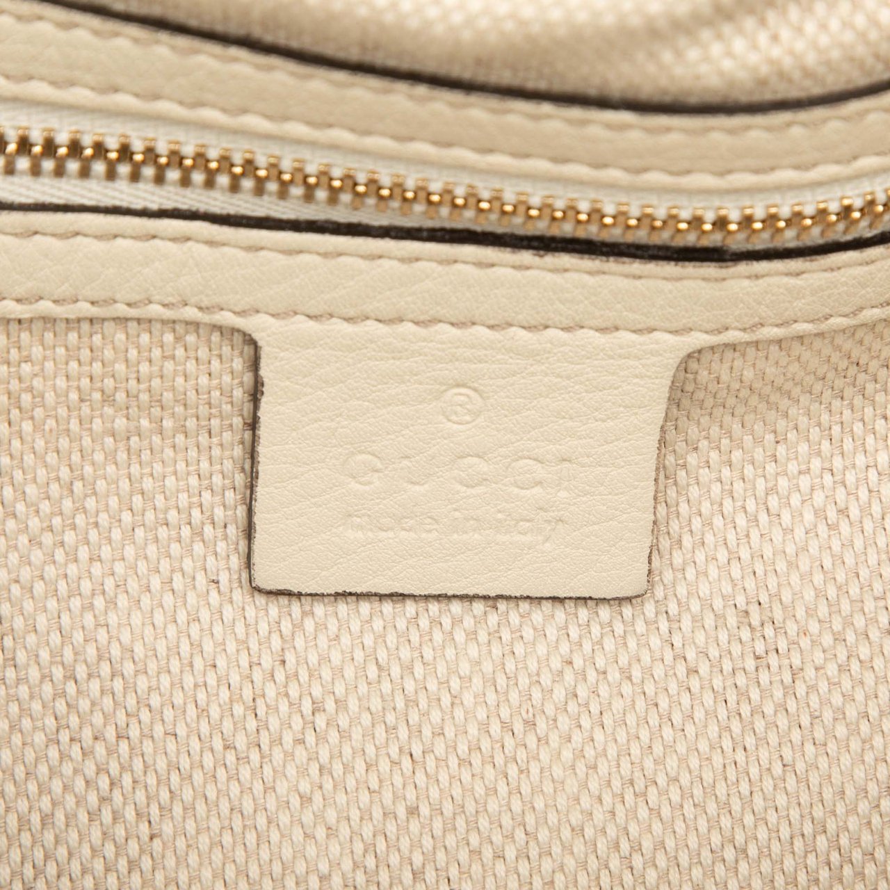 Gucci Medium Leather Soho Cellarius Tote Wit