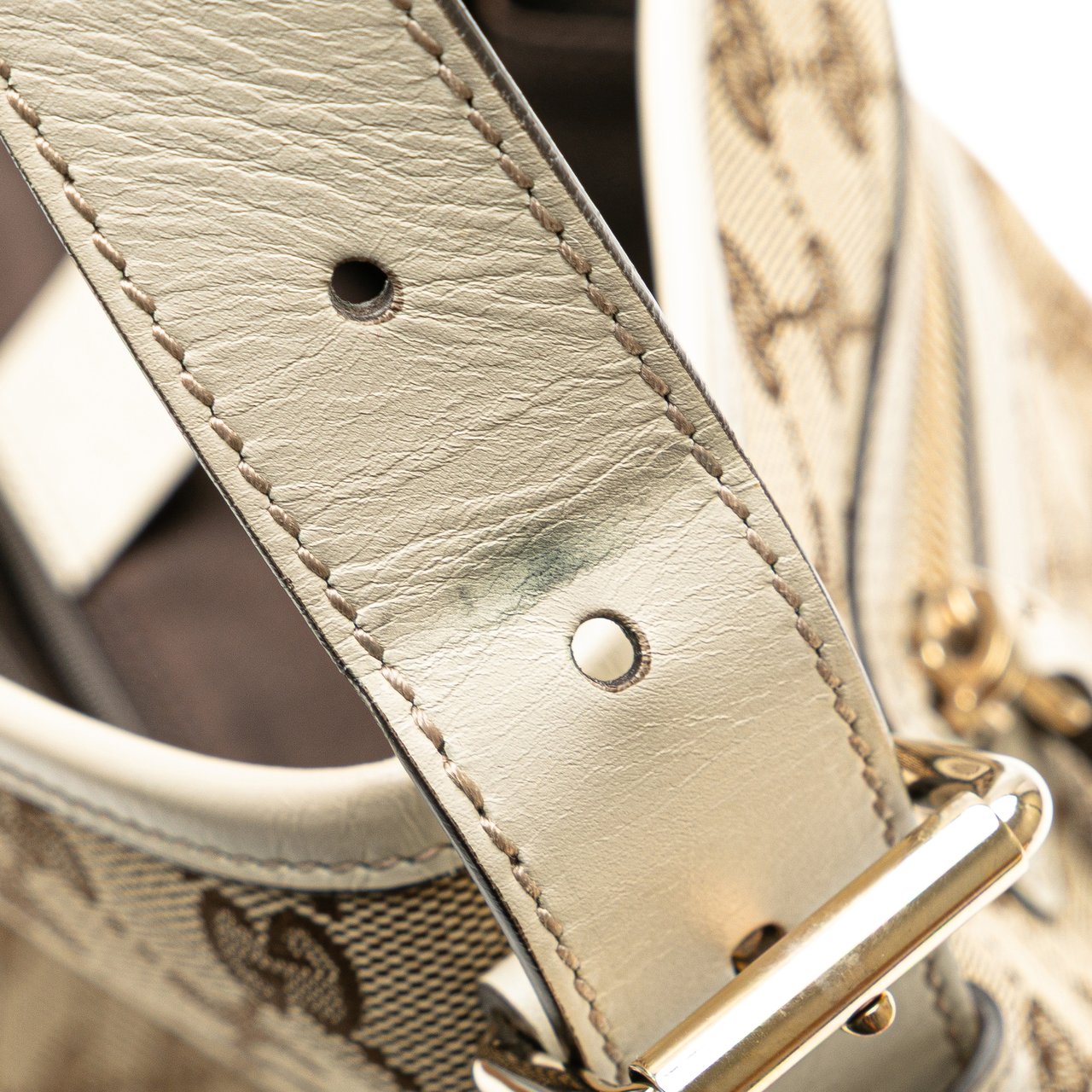 Gucci GG Canvas Crossbody Bruin