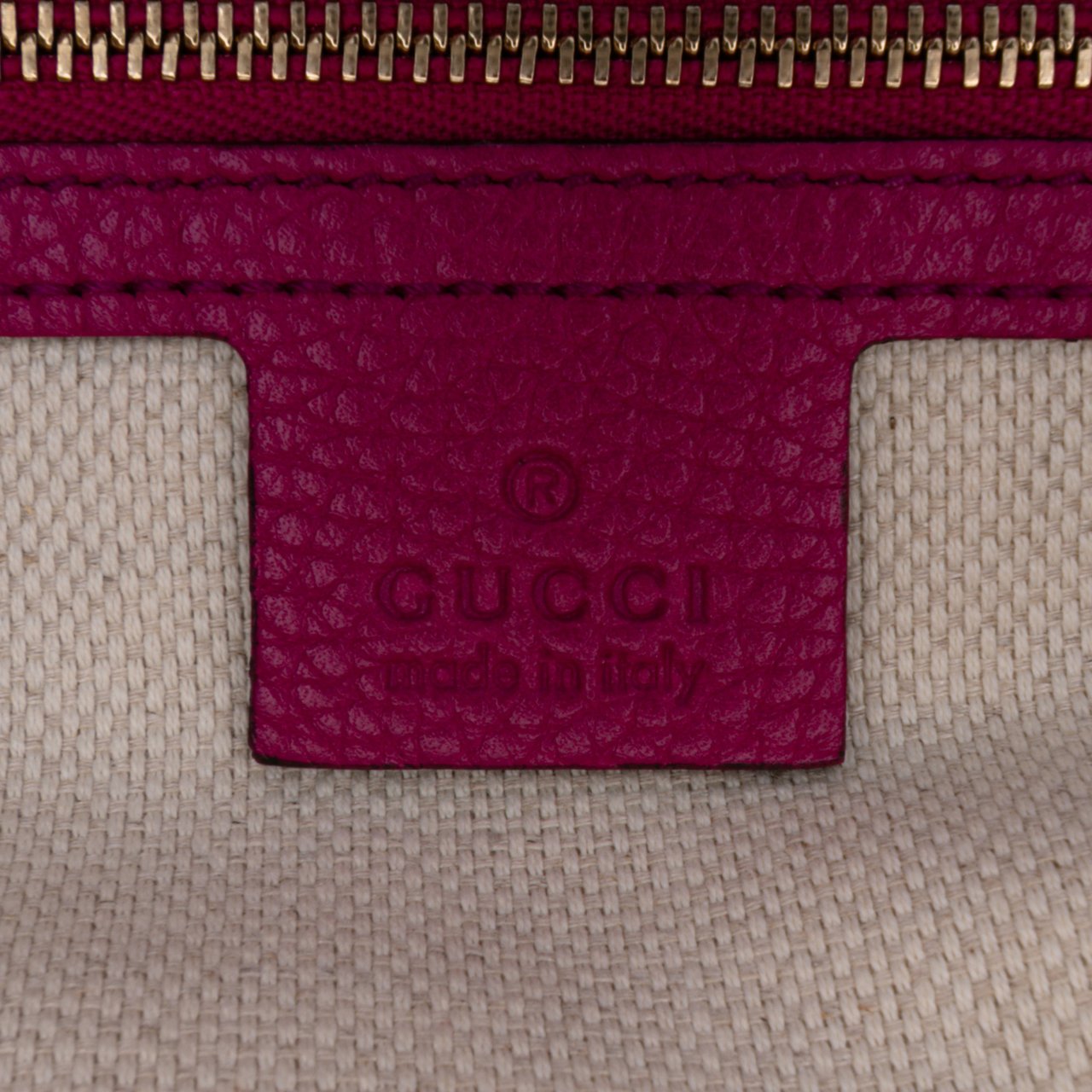 Gucci Small Leather Soho Cellarius Satchel Roze