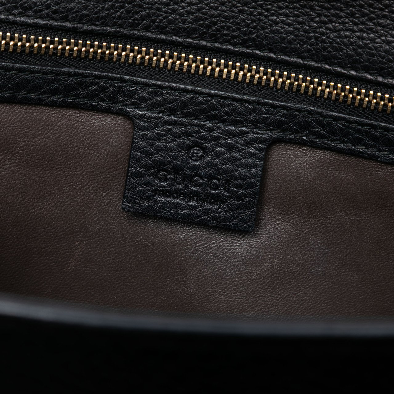 Gucci Medium Leather Miss Bamboo Crossbody Zwart