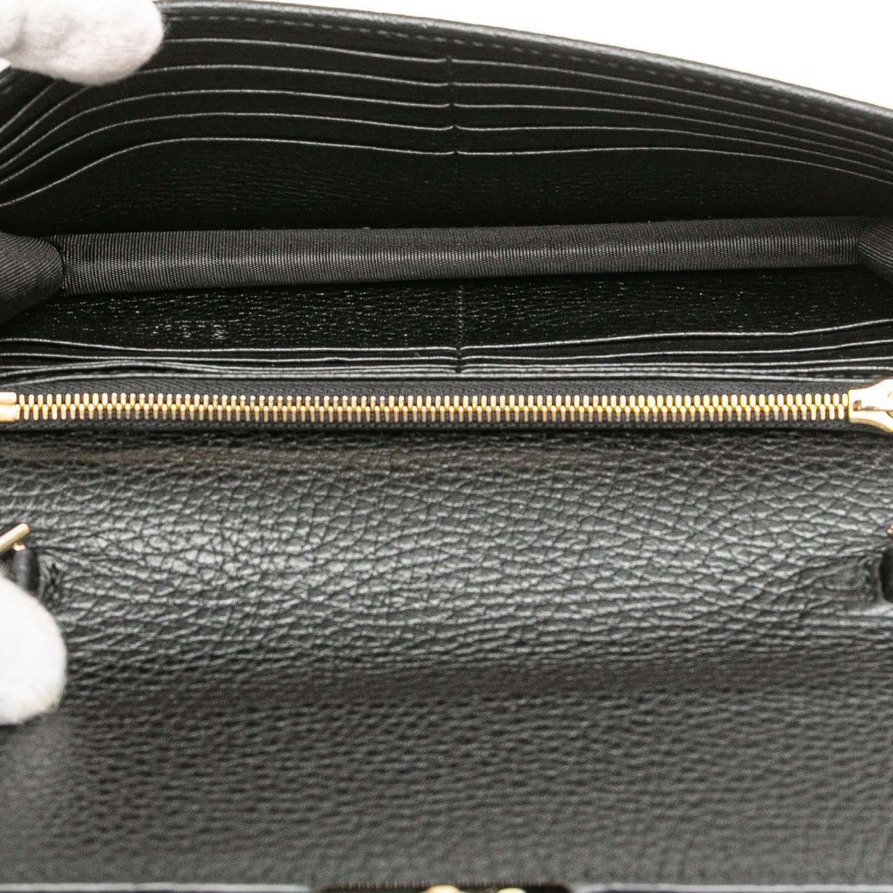 Gucci Leather Interlocking G Dollar Wallet on Chain Zwart