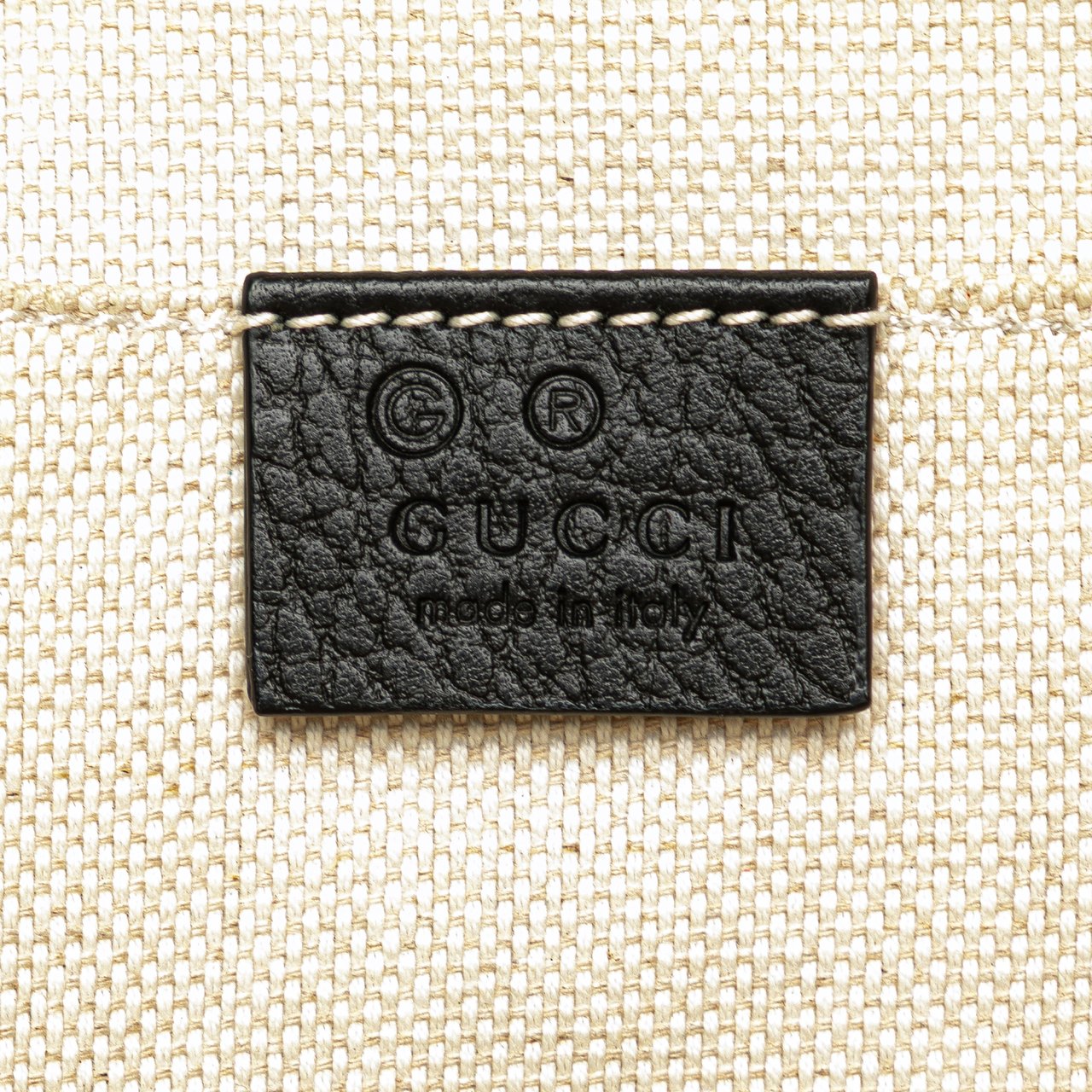 Gucci Pebbled Calfskin Soho Chain Backpack Zwart