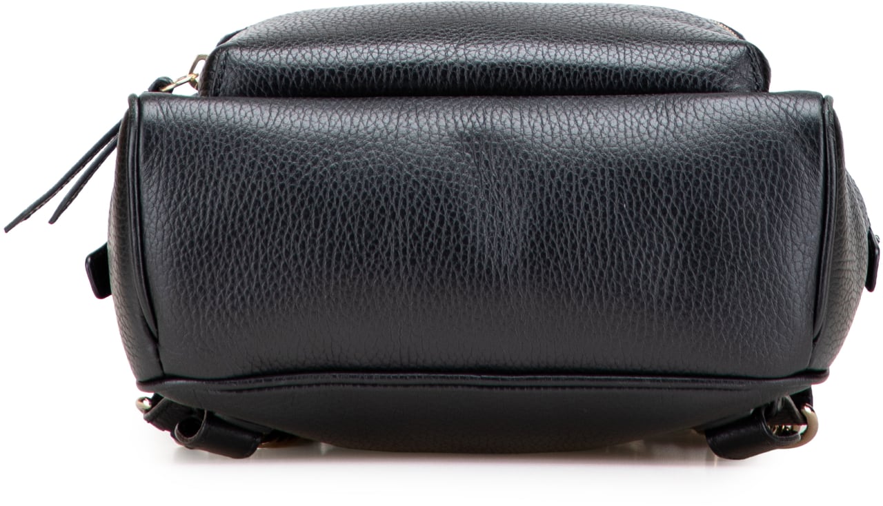 Gucci Pebbled Calfskin Soho Chain Backpack Zwart