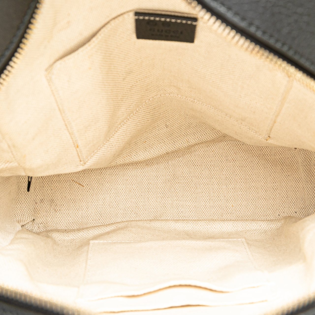 Gucci Pebbled Calfskin Soho Chain Backpack Zwart