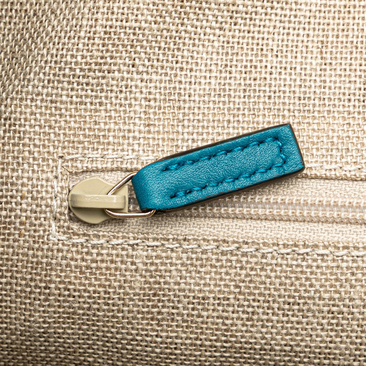 Gucci Large Microguccissima Dome Satchel Blauw