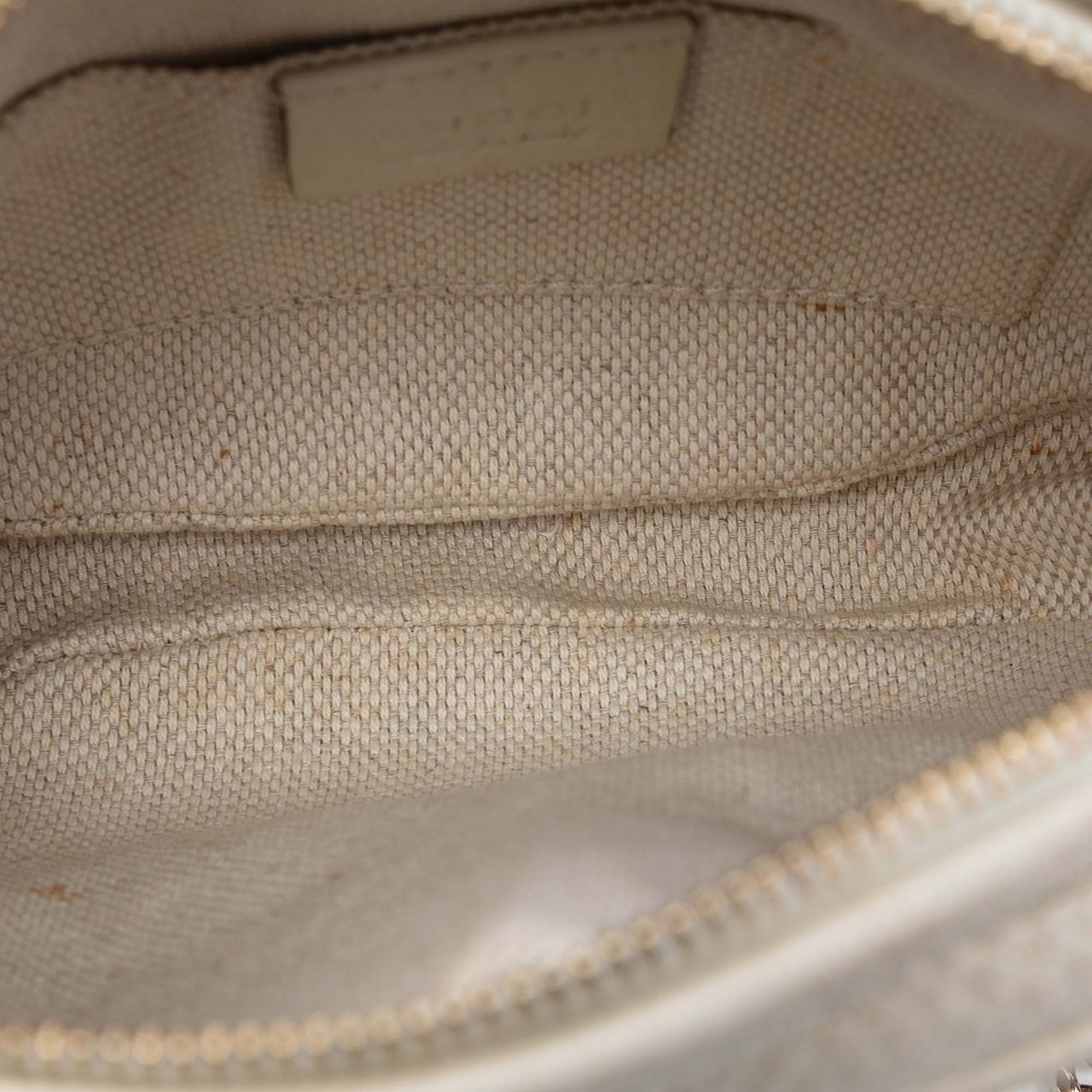 Gucci Mini Pebbled Calfskin Soho Chain Crossbody Wit