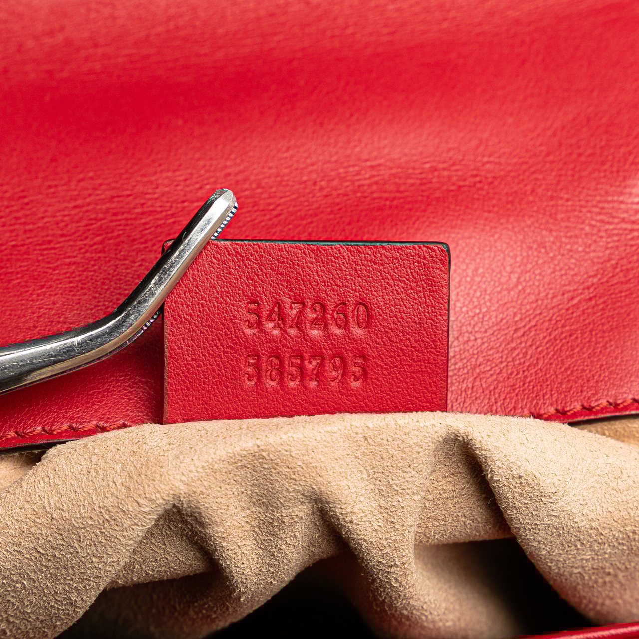 Gucci Mini GG Marmont Matelasse Leather Top Handle Bag Rood