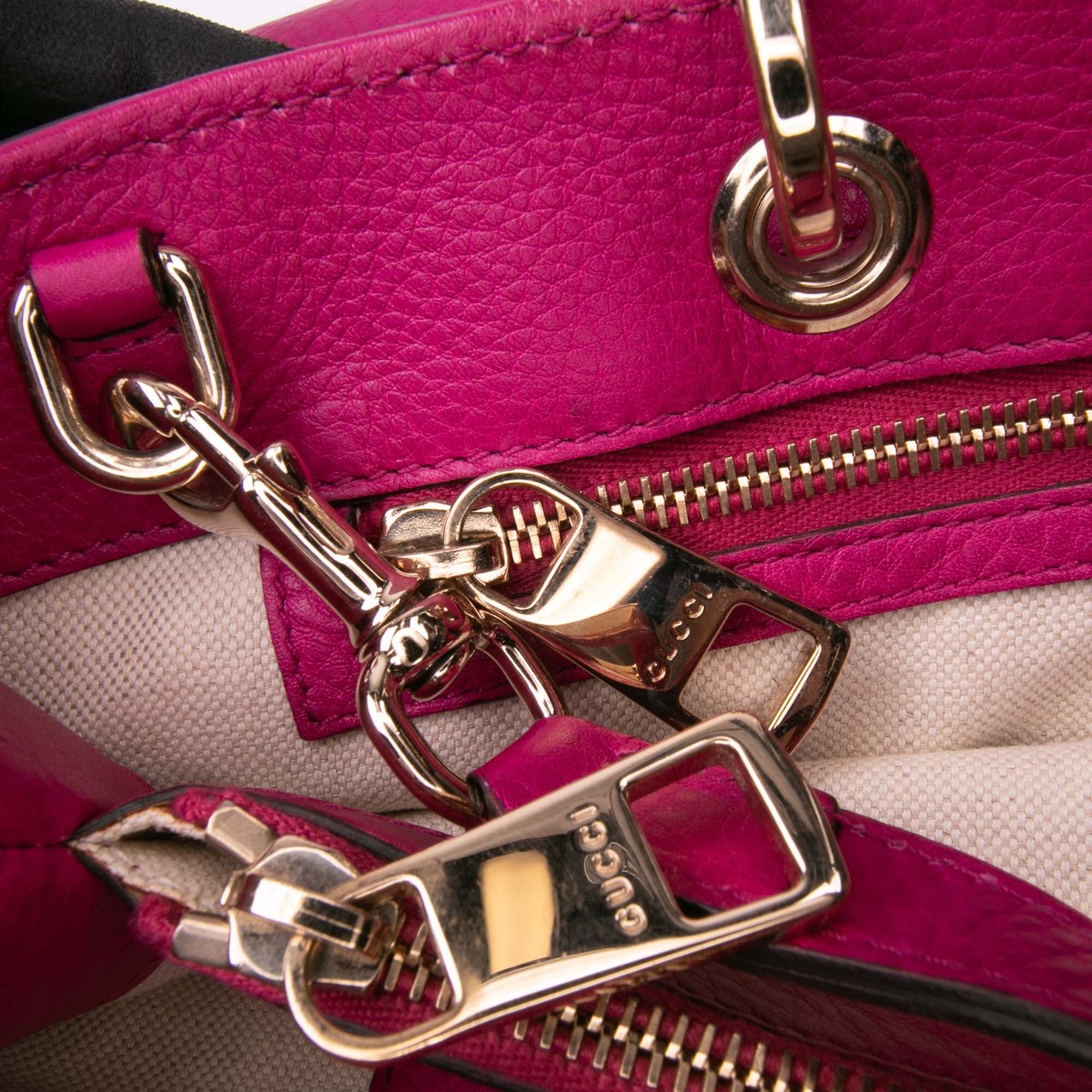 Gucci Medium Calfskin Bamboo Shopper Satchel Roze