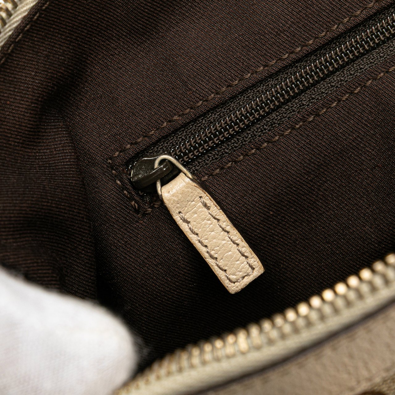 Gucci GG Canvas Abbey D Ring Tote Bruin